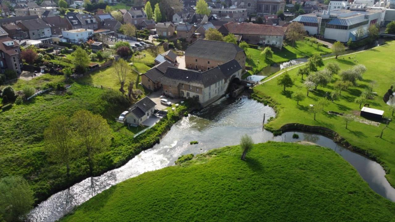 Aan De Watermolen Vakantiewoningen 빌레 외부 사진